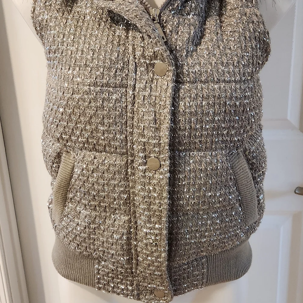 Victoria's Secret XS vest with hood - Picture 2 of 7